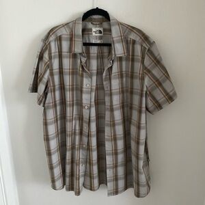 The North Face Men’s Casula Button Down Plaid Short-sleeve Shirt Size XXL EUC